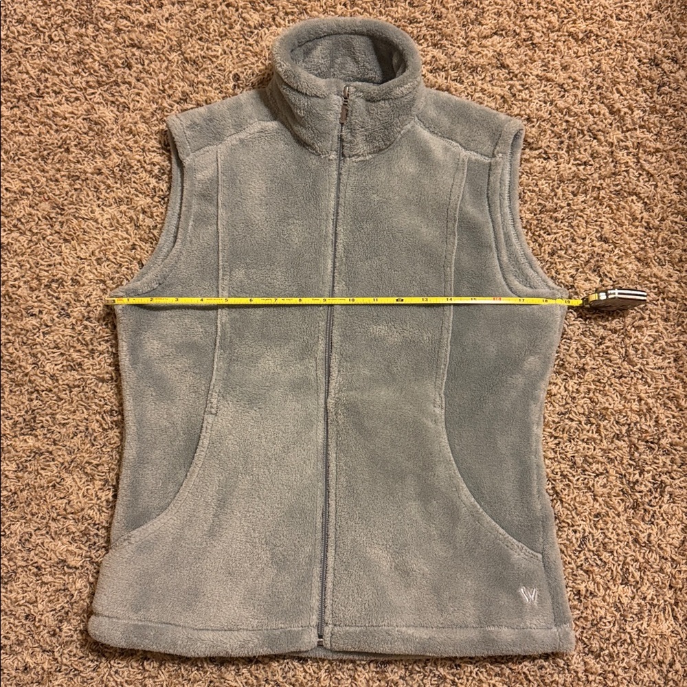 White Sierra Light Gray Fleece Vest - Picture 5 of 7